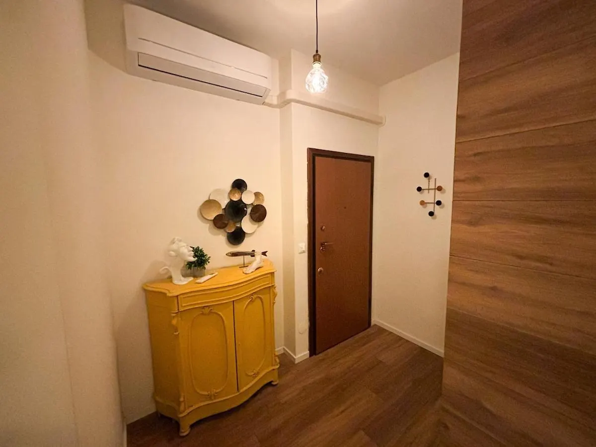 Apartment Near San Siro Stadium - Mi Mediolan 0*,  Włochy